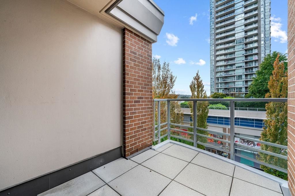 Listing Image 16