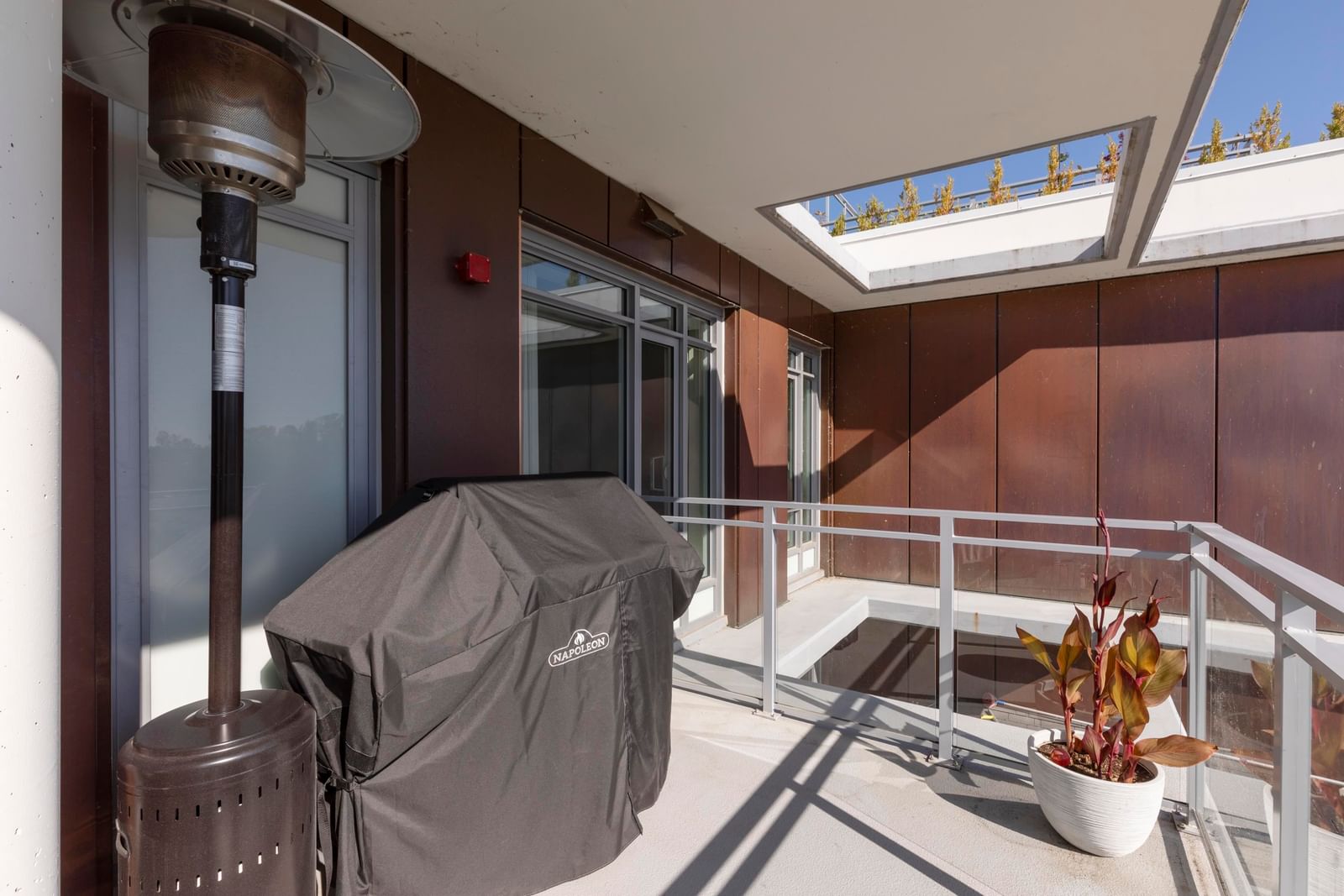 Listing Image 23