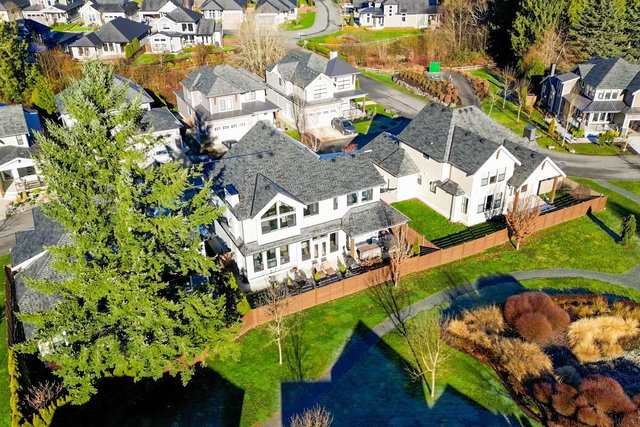 44 - 1885 Columbia Valley Road