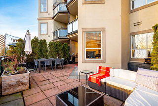 202 - 131 3rd Street W