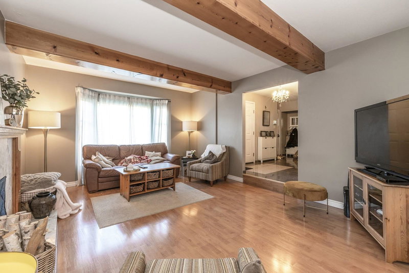 2210 Dawes Hill Road, Coquitlam, V3K 1N3 | Image 3