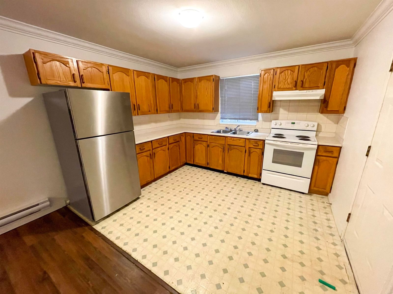Listing Image 16