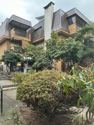 206 - 2299 30th Avenue E