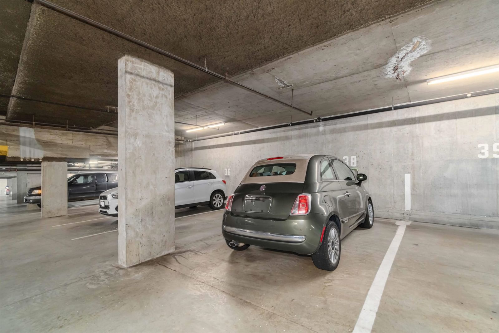 Listing Image 16