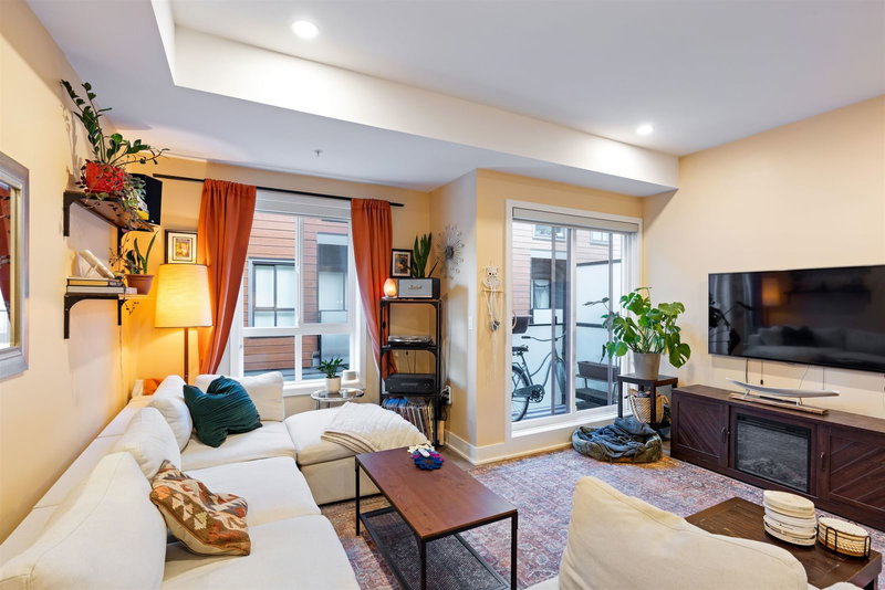 213 - 37808 Third Avenue, Squamish, V8B 1B9 | Image 2