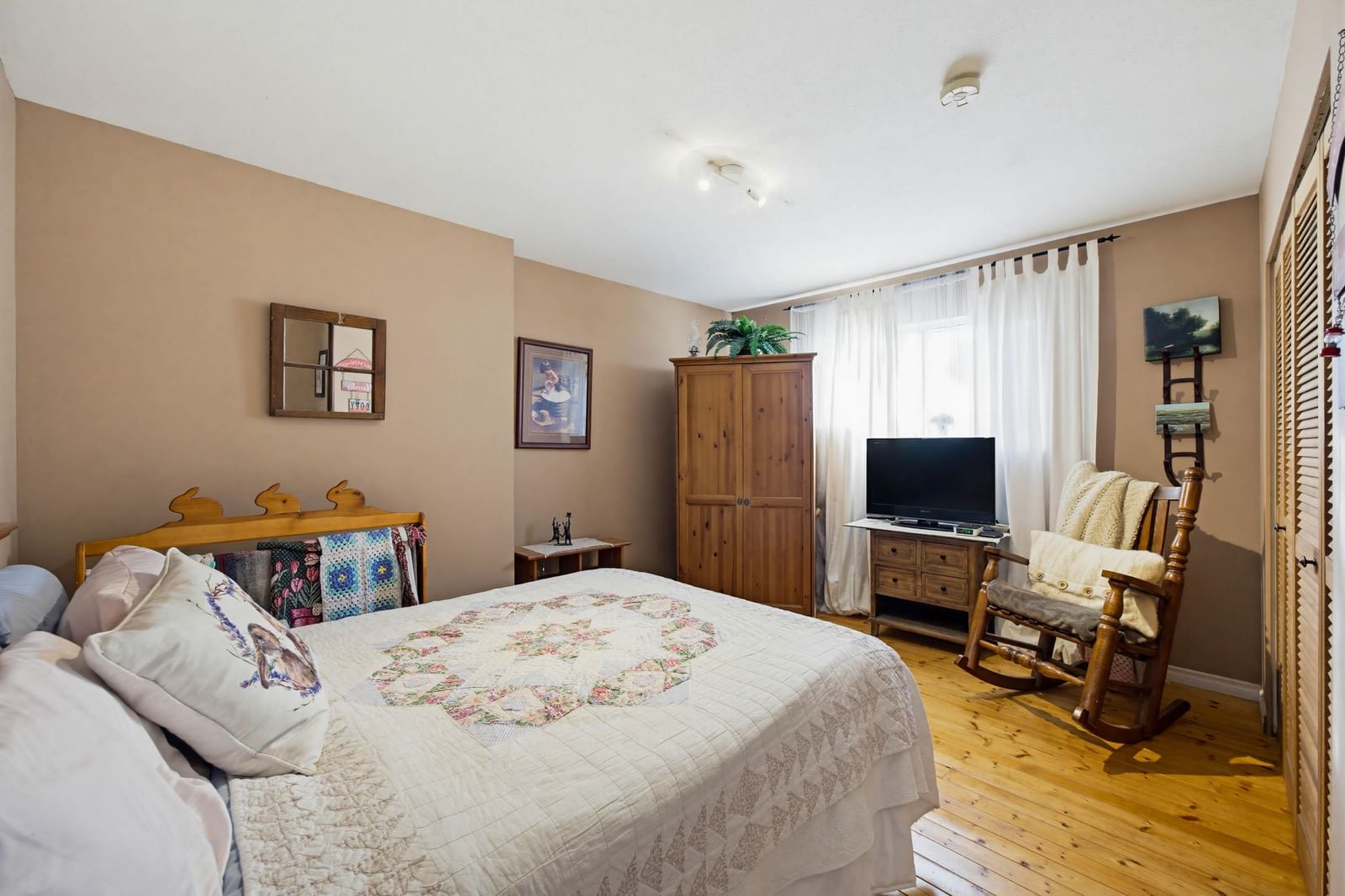 Listing Image 21