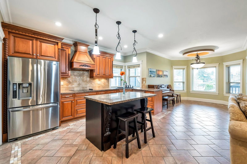 7307 2nd Street, Burnaby, V3N 3P9 | Image 3