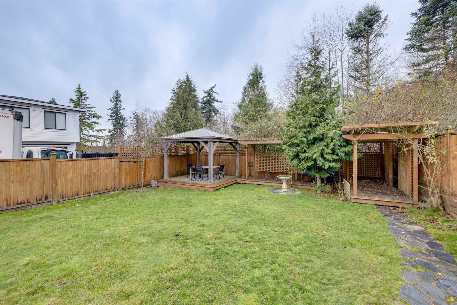 Listing Image 17