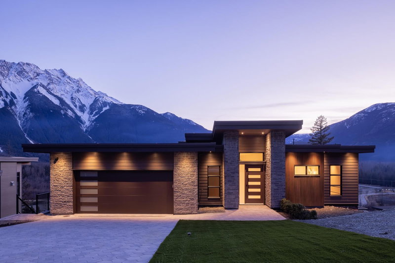 7683 Cerulean Drive, Pemberton, British Columbia