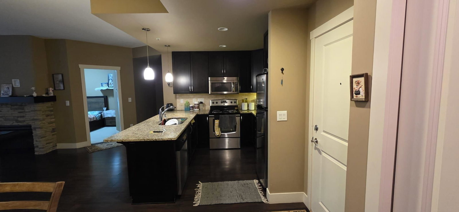 Listing Image 15