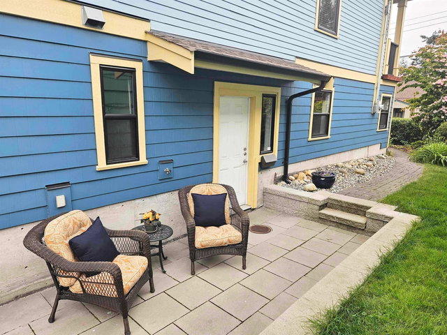 823 Edinburgh Street