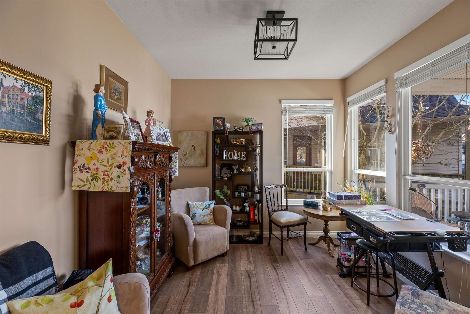 Listing Image 15