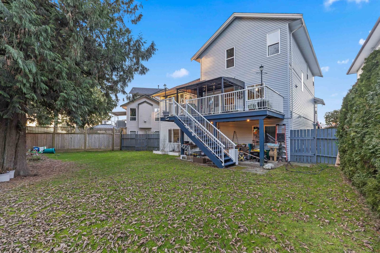 Listing Image 5