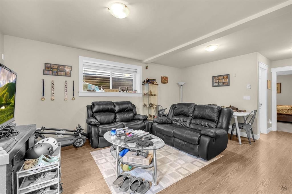 Listing Image 24