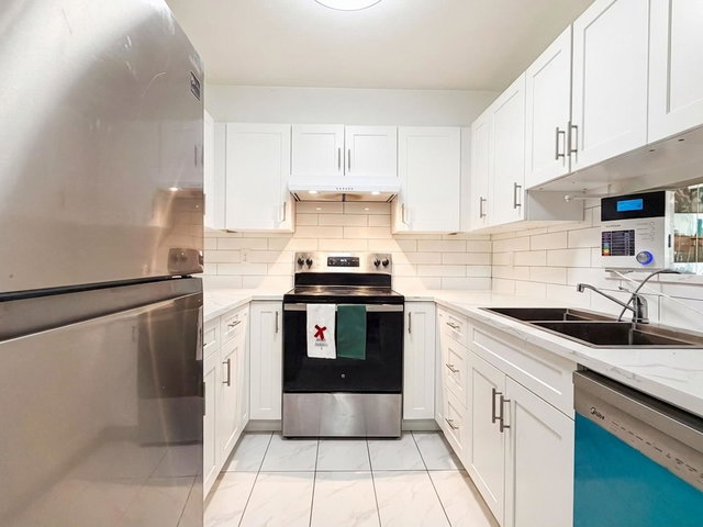 307 - 9942 151 Street