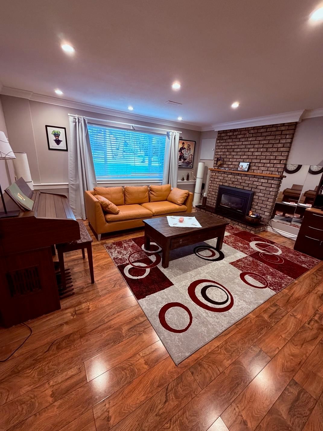 Listing Image 15
