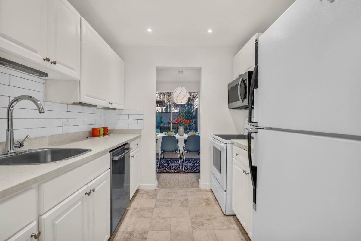 Listing Image 20