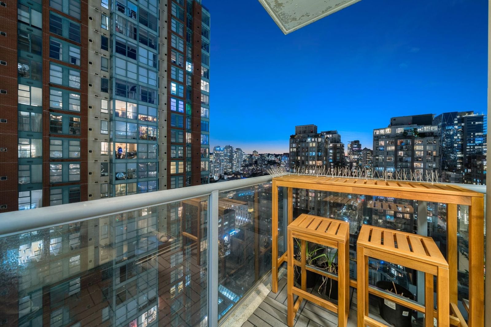 Listing Image 9