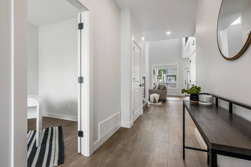 7142 Rochester Avenue, Chilliwack, V2R 2P3 | Image 3