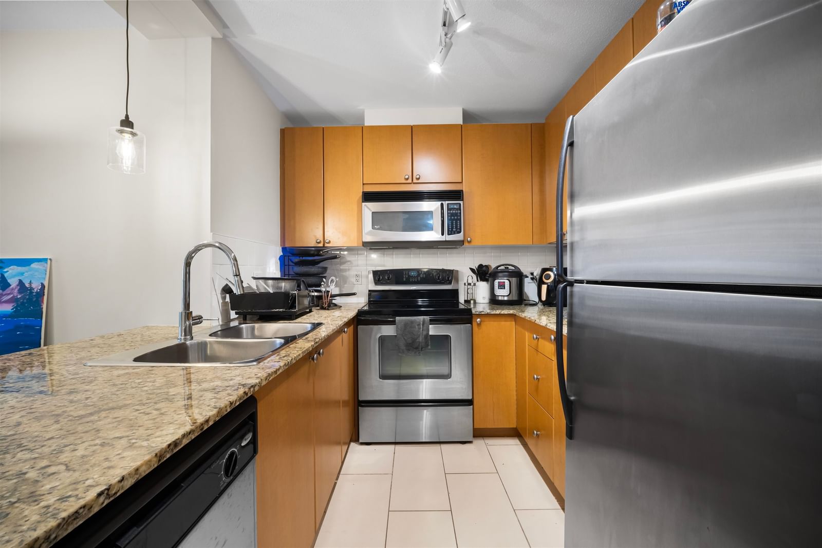 Listing Image 9