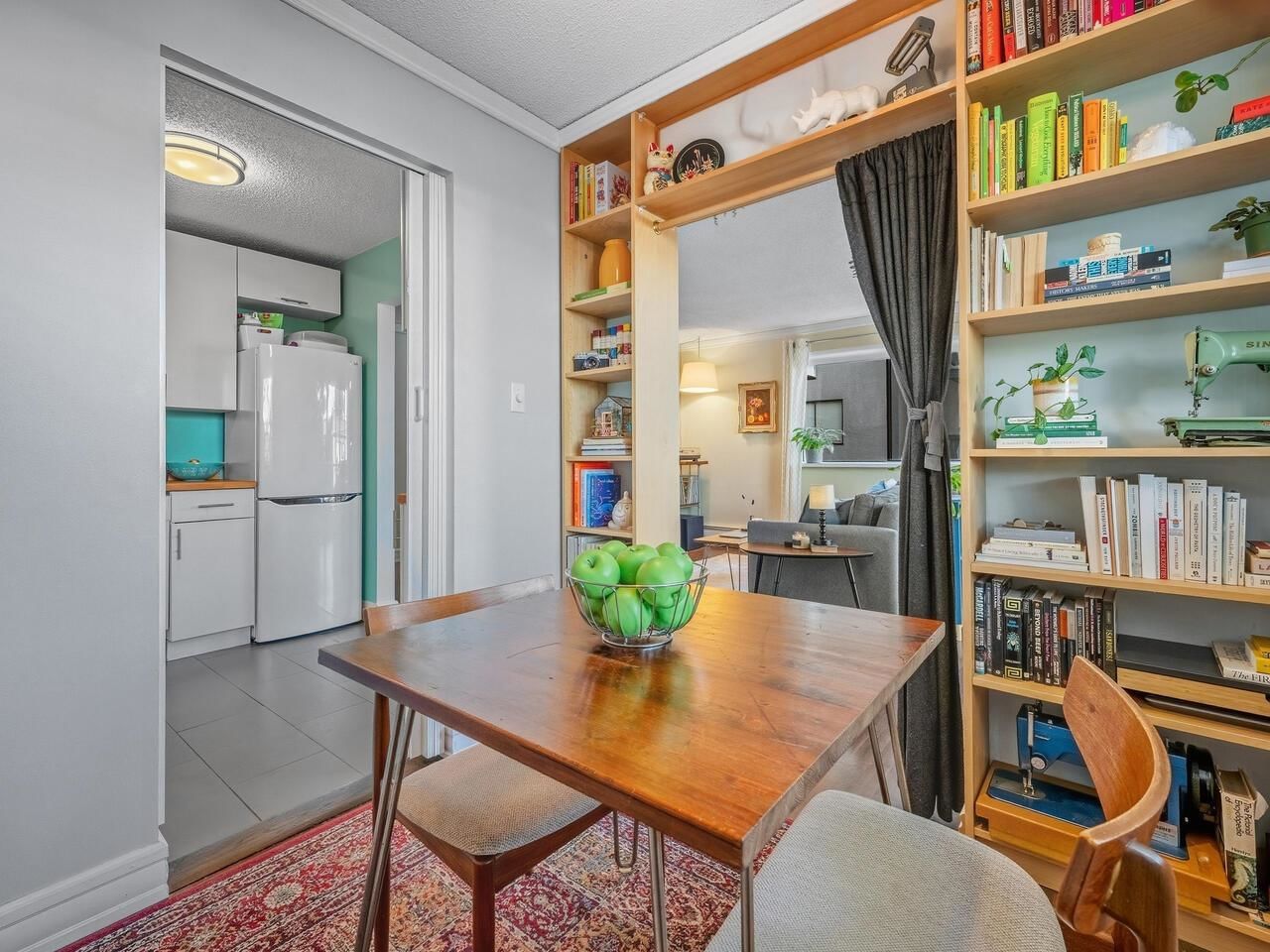 Listing Image 14