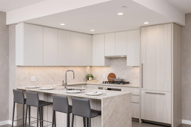 1502 - 1175 Pinetree Way