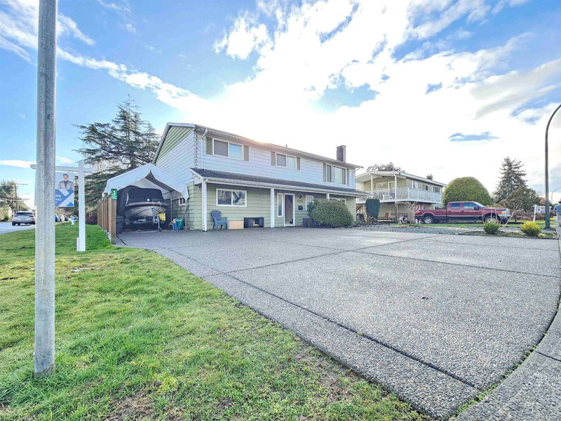 5574 49 Avenue, Delta, V4K 3N8 | Image 2