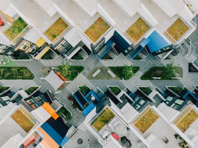 213 - 322 15th Avenue E