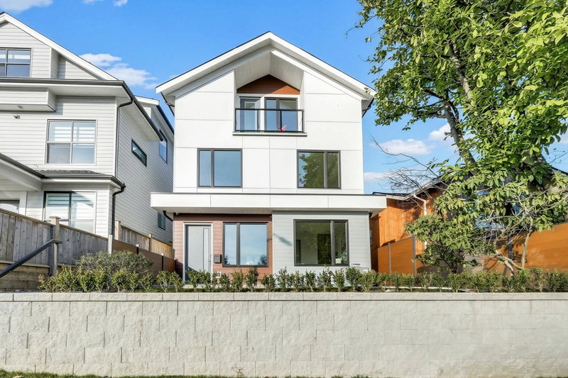 1 - 3547 Georgia Street, Vancouver, V5K 2L9 | Image 2