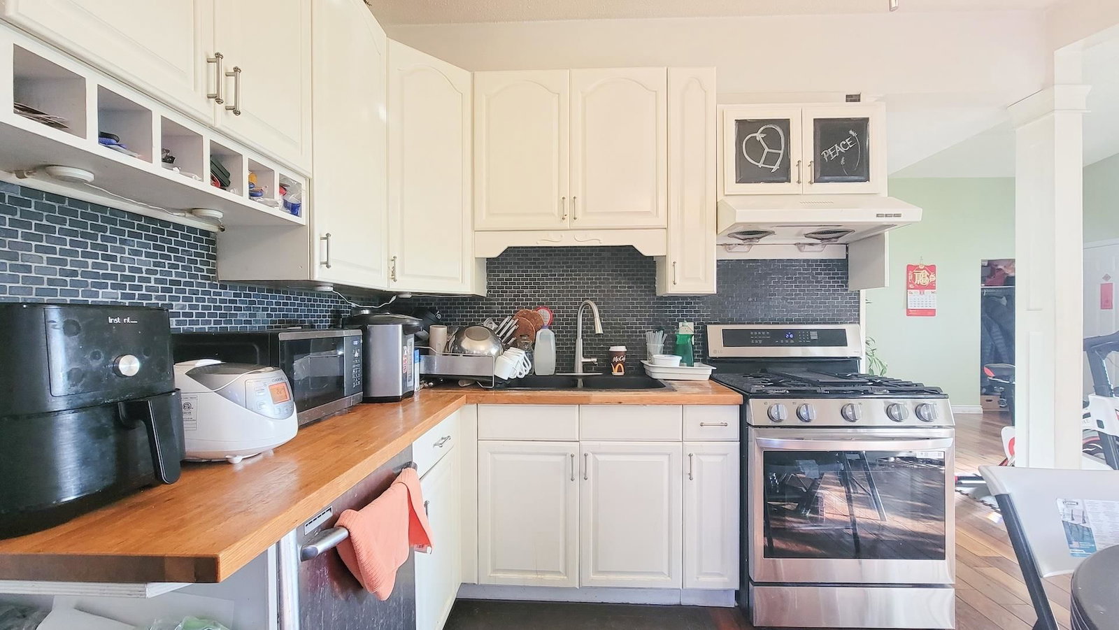 Listing Image 13