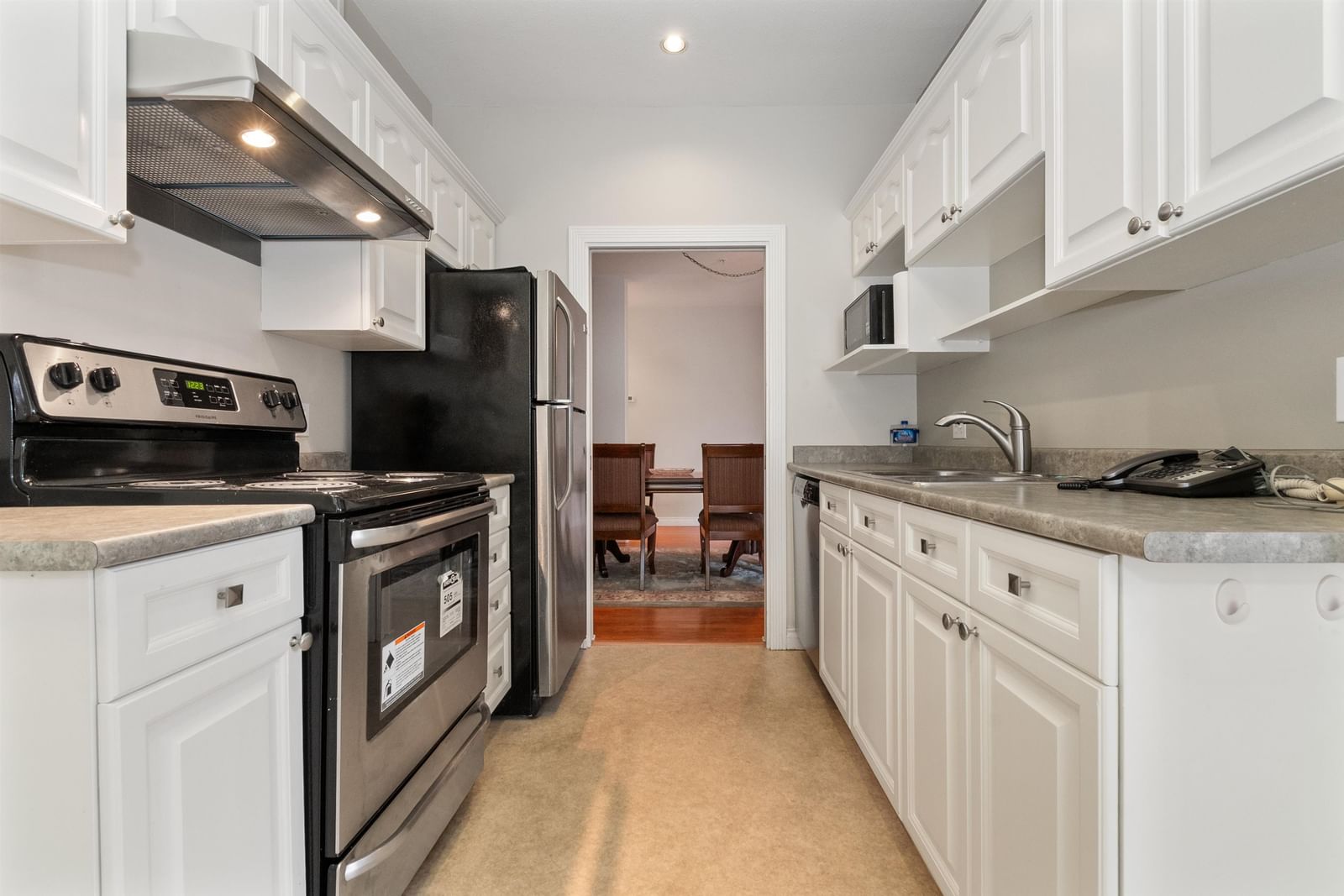 Listing Image 16