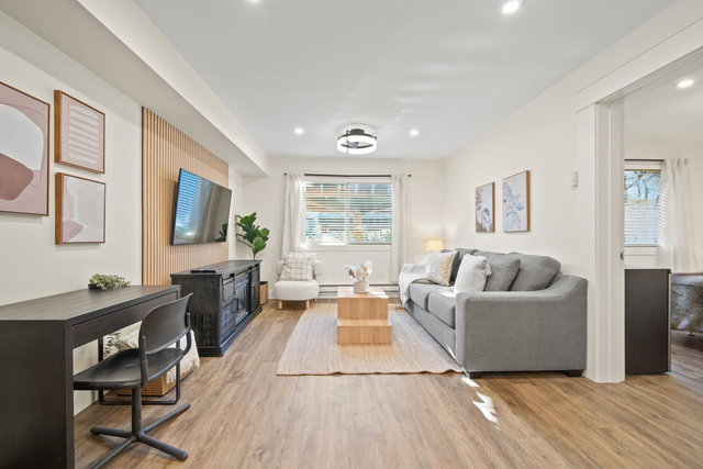 101 - 2021 Karen Crescent