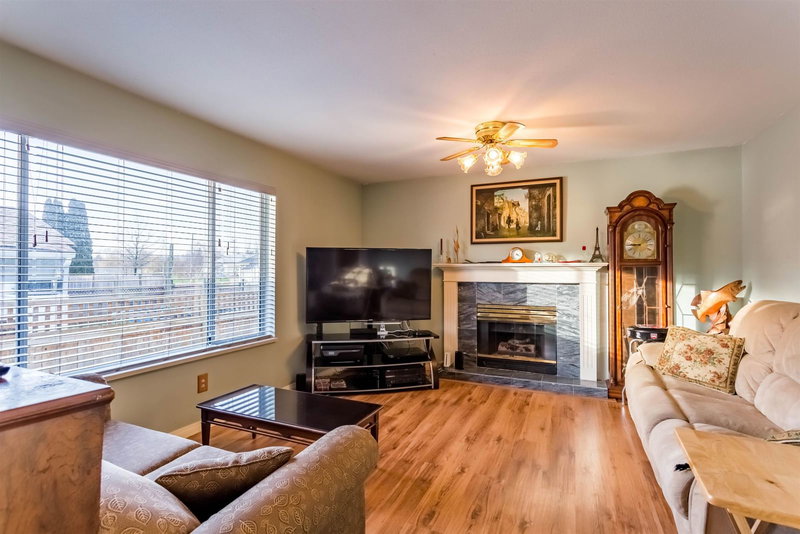 12717 114 Avenue, Surrey, V3V 3P2 | Image 2