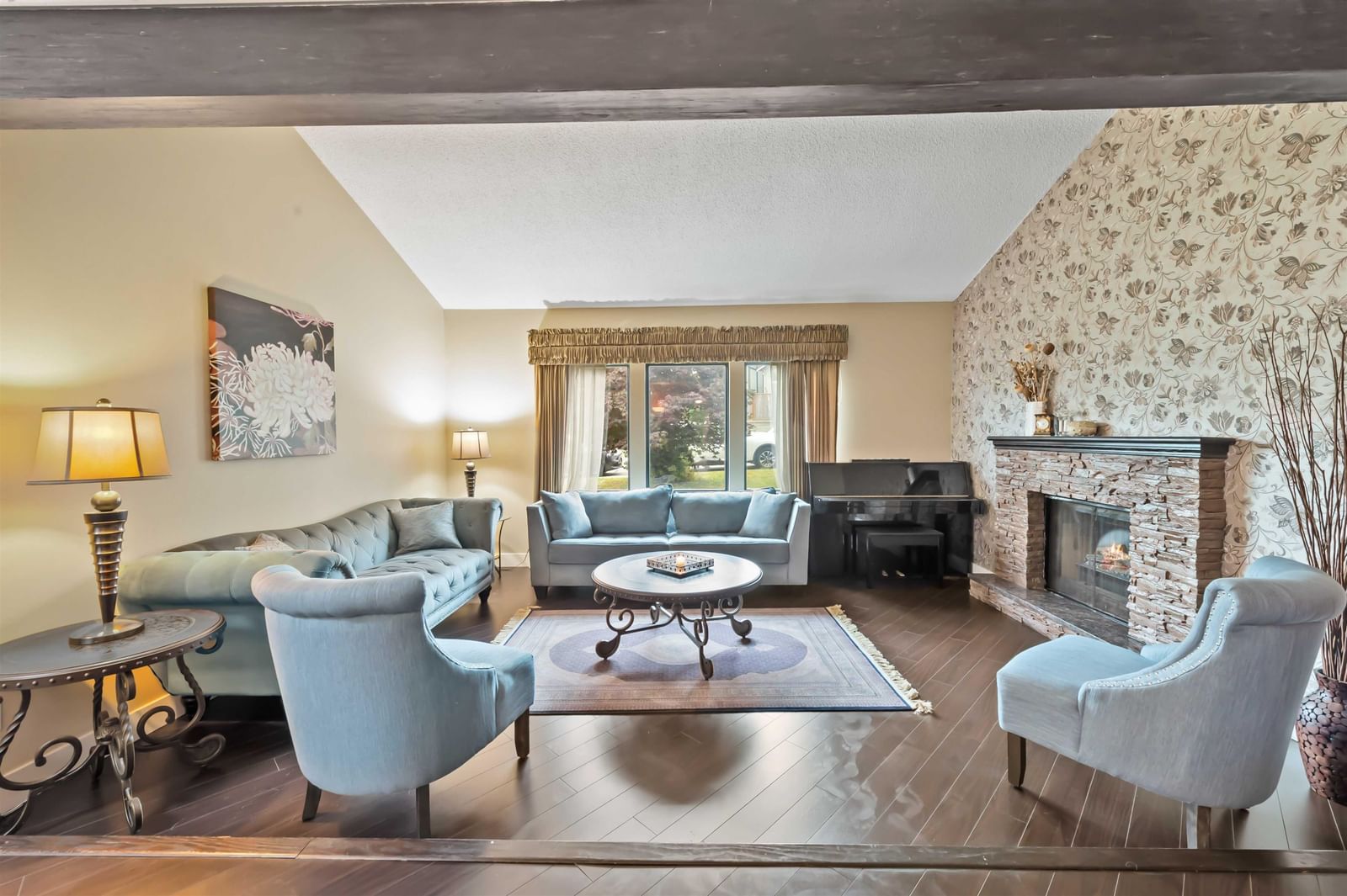 Listing Image 11