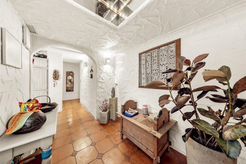 1670 Ayleslynn Drive, North Vancouver, V7J 2T3 | Image 3