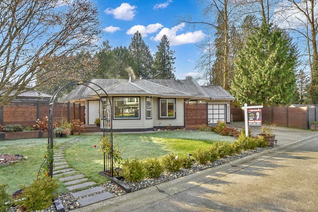 19358 Cusick Crescent