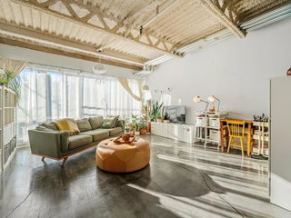 327 - 350 2nd Avenue E