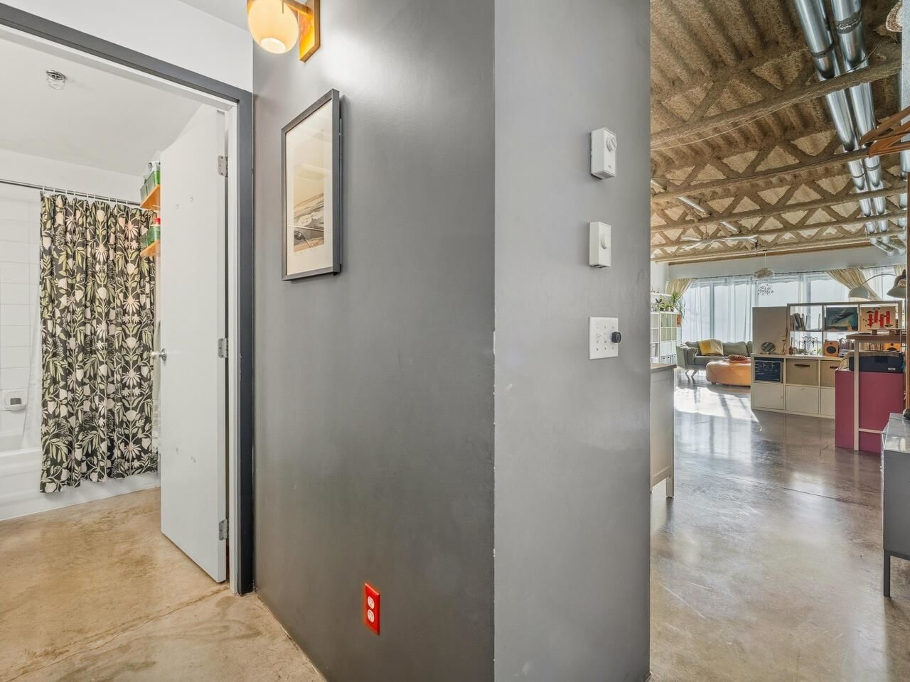 Listing Image 20