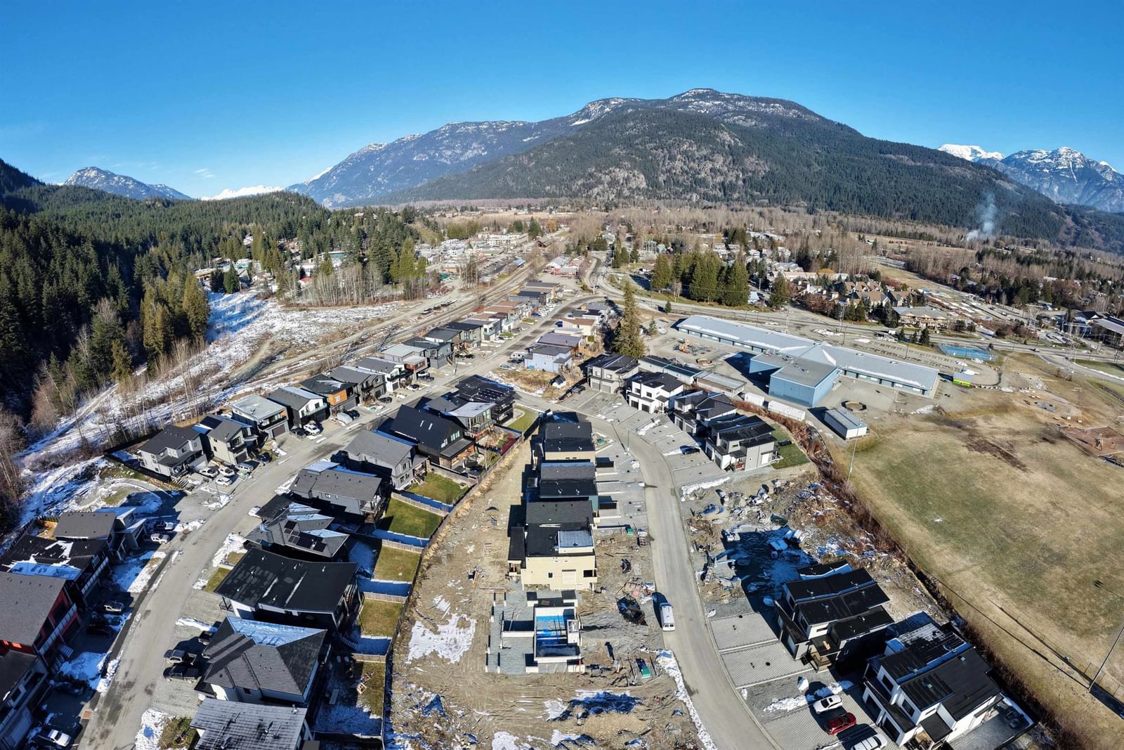 Listing Image 11