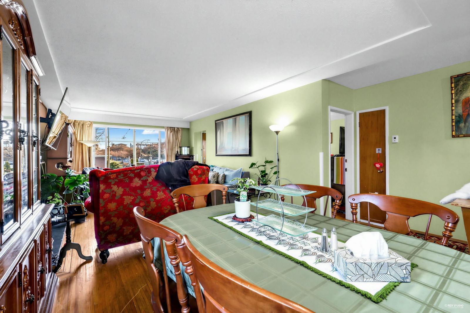 Listing Image 8