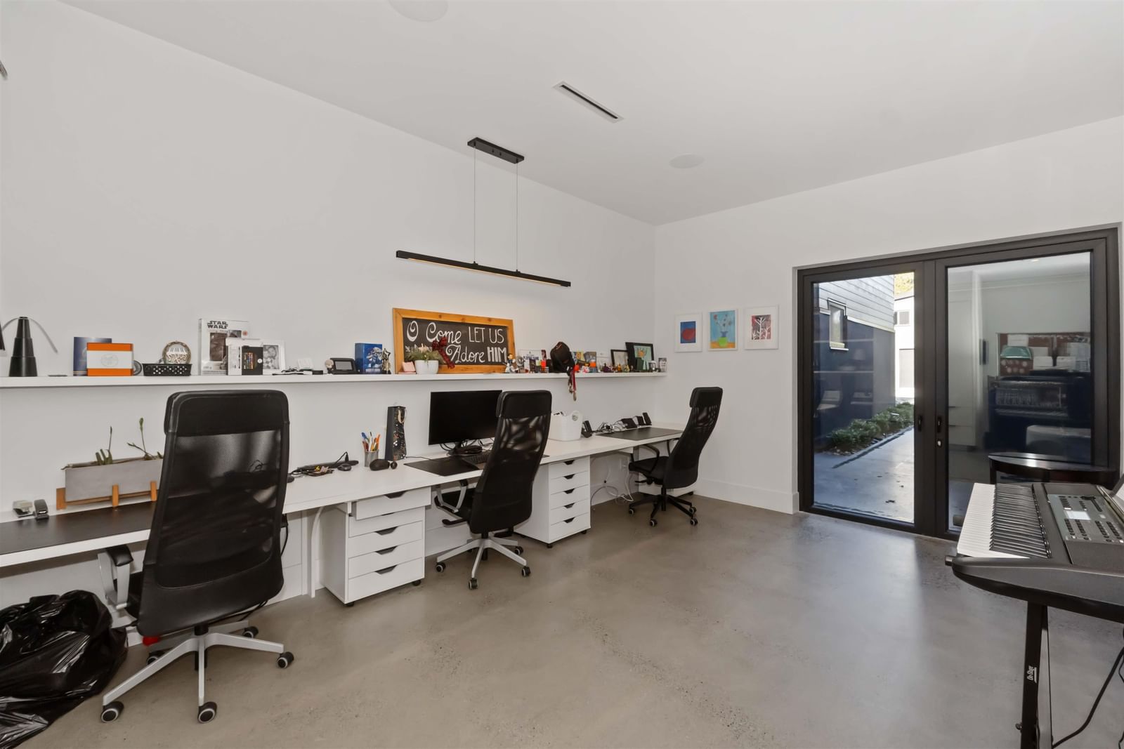 Listing Image 25