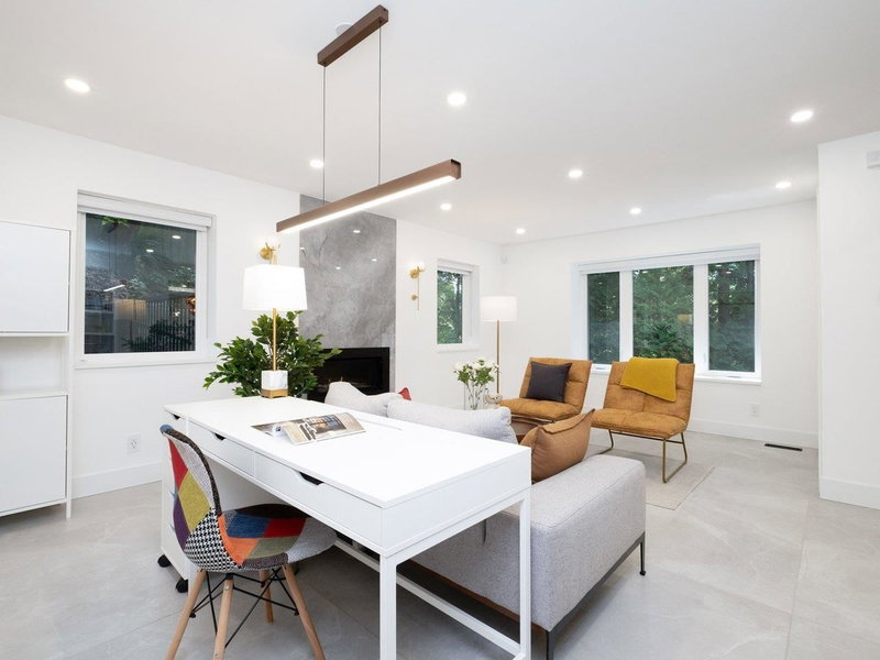 4283 Capilano Road, North Vancouver, V7R 4J6 | Image 2