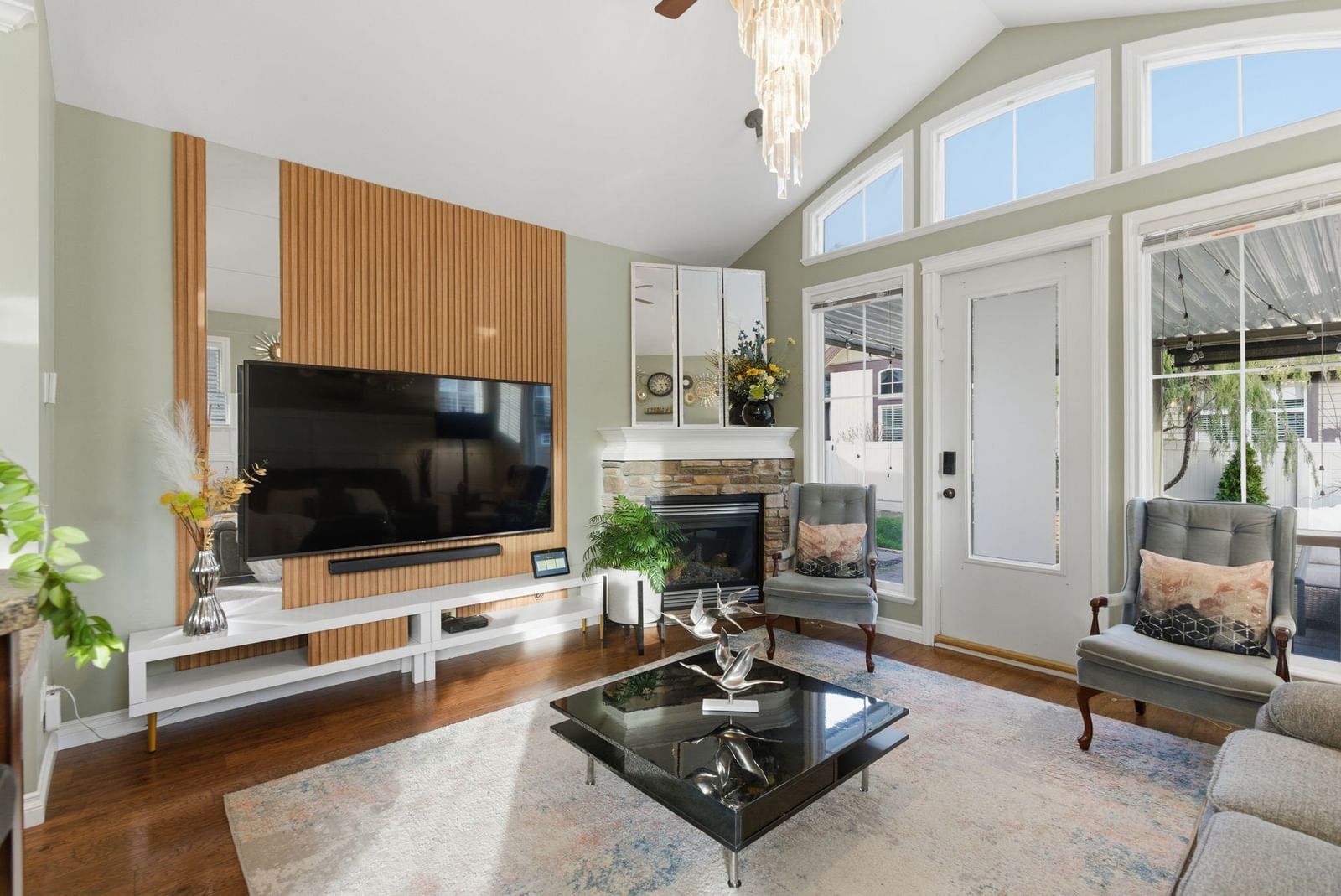 Listing Image 10