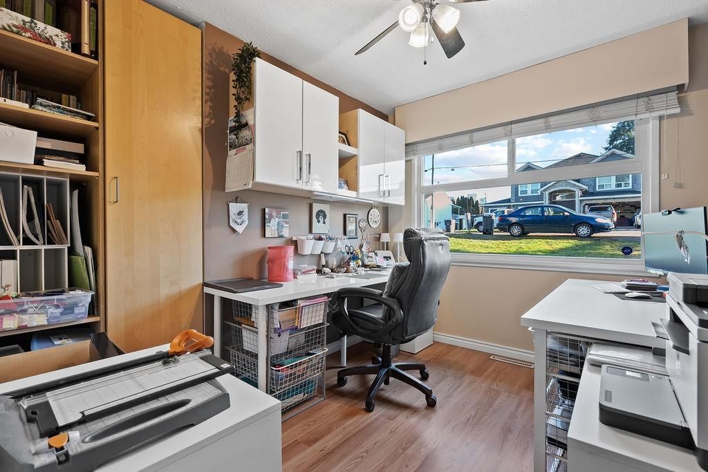 Listing Image 22
