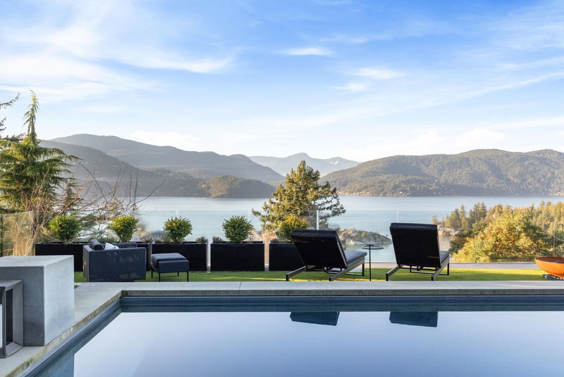 6252 Overstone Drive, West Vancouver, V7W 1X8 | Image 3