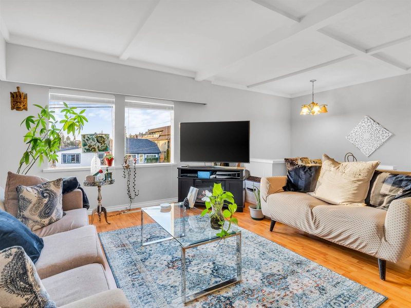 852 Stevens Street, White Rock, V4B 4X2 | Image 3