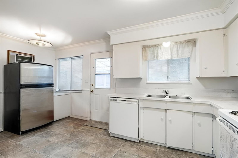 3561 York Street, Port Coquitlam, V3B 4A8 | Image 2