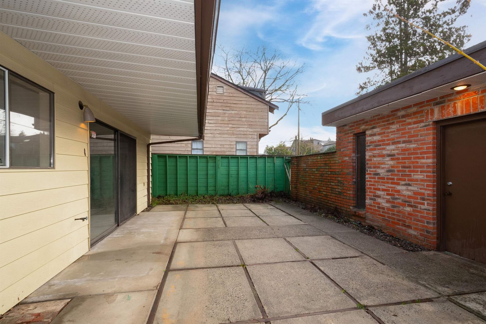 Listing Image 25