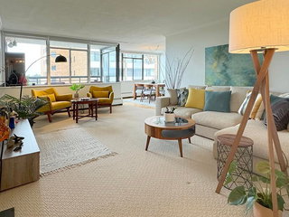 904 - 6651 Minoru Boulevard