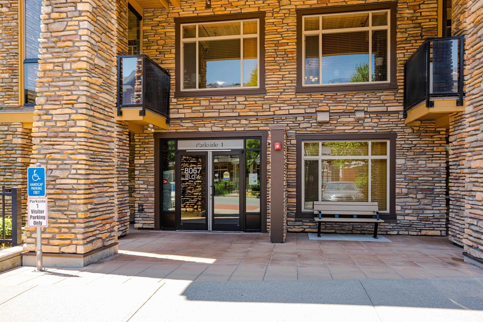 Listing Image 5